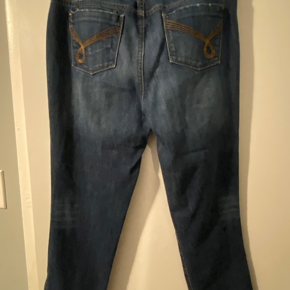 TOMMY HILFIGER -LOW RISE CROP JEANS/CAPRI,SIZE 10 - Picture 14 of 15